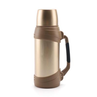 China 2.0L Double Wall Vacuum Travel Pot For Cooking Large Thermos Travel Flask Keeps Cold Up To 72 Hours for sale