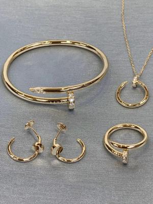 China Custom Made Luxury Brands Jewelry Factory Prong Stone Setting HK Setting Jewelry With Diamond Stone Type (Joias feitas sob encomenda) à venda