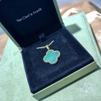 Chine Van Cleef et collier de diamants d'or d'Arpels 18K/collier magique d'Alhambra à vendre