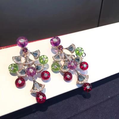 China pendientes encantadores del diamante del oro 18K, pendientes ideales de las divas de  con las piedras coloreadas en venta