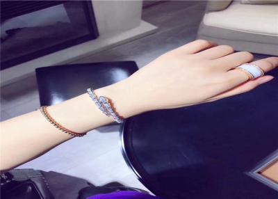 China Bracelete glamoroso do diamante do ouro 18K, bracelete personalizado da serpente de à venda
