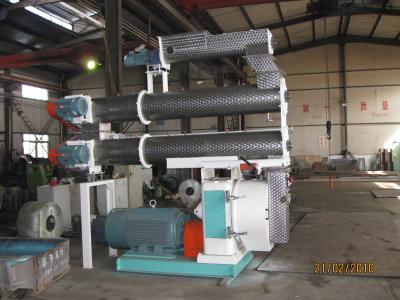 China 18th 132kw Ring Die Wood Pellet Machine Feed Mill Equipment for sale