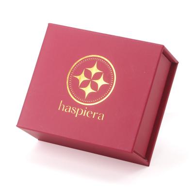 China Customized Mini Paper Jewellery Box Packaging With Gold Foil Logo for sale