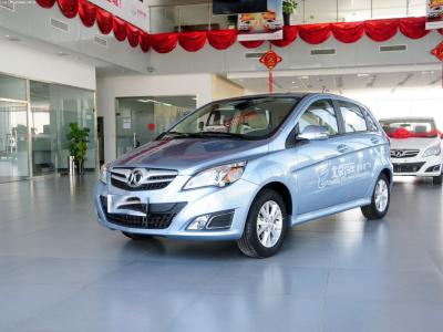China BAIC EV200 200km Li Electric Cars 30.4kwh com os 60 minutos que carregam rapidamente à venda
