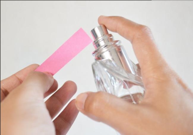Virgin Pulp 1.0mm 1.4mm Mositure Absorbing Paper For Perfume Testing Smooth
