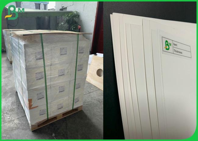 Anti tear PET coated synthetic paper rolls for laser / inkjet printing Anti tear PET coated synthetic paper rolls for laser / inkjet printing