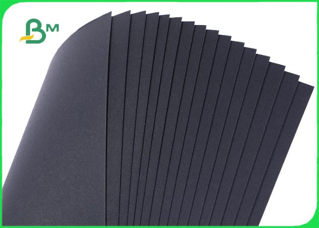 250gr Black Kraft Card Paper For Gift Box 24'' x 36'' Good Folding Resistance 250gr Black Kraft Card Paper For Gift Box 24'' x 36'' Good Folding Resistance