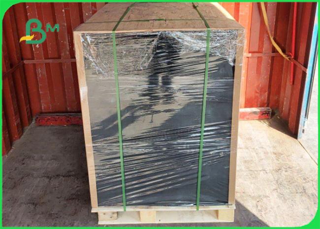 250gr Black Kraft Card Paper For Gift Box 24'' x 36'' Good Folding Resistance 250gr Black Kraft Card Paper For Gift Box 24'' x 36'' Good Folding Resistance