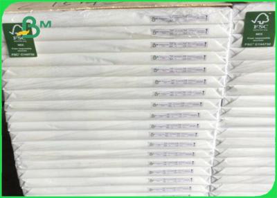 China Rollo blanco seguro del papel de embalaje, 40 - rollo de papel del envasado de alimentos 80gsm en venta