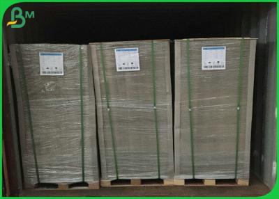 Chine panneau de la pulpe 600gsm réutilisé par 640*900mm, feuilles grises de conseil pour les boîtes de empaquetage à vendre