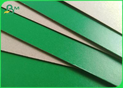 China hoja laqueada verde de la cartulina de la prenda impermeable del final de 1.4m m para el tenedor de documento A4 en venta