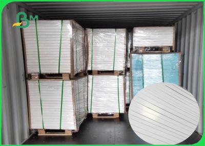 China 170gsm One Side Soild White Other Side Is Brown White Top Liner Paper In Sheet for sale