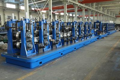 China Rolo do metal que forma as máquinas, máquina de soldadura da tubulação para o transporte do gás à venda