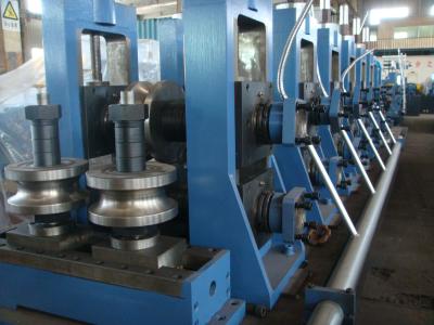 Chine Machine en acier de moulin de tube de profil pour le tuyau de place de transport de gaz à vendre