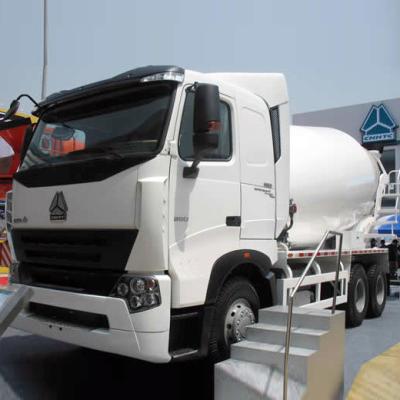 China Sinotruck Concrete Mixing Equipment / Cement Mixer Truck 10CBM 371HP 6X4 LHD for sale