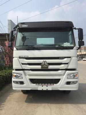 China Série branca de Sinotruk Howo principal - caminhão Zz4257s3241 internacional 400L do motor à venda