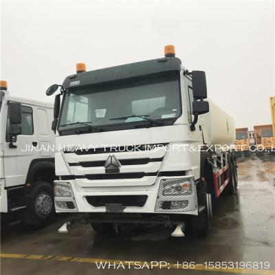 China Sinotruk Howo 25cbm 25000 Liters Water Tank Truck Water Sprinkler Truck for sale