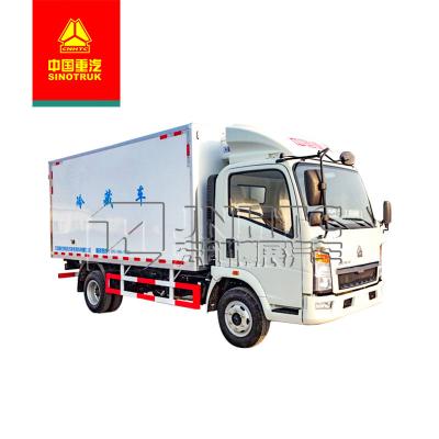 Китай Покрышки Sinotruk HOWO 6 охлаждают обязанность света свежих продуктов Van Транспортировать Тележки Цепи Refrigerated продается
