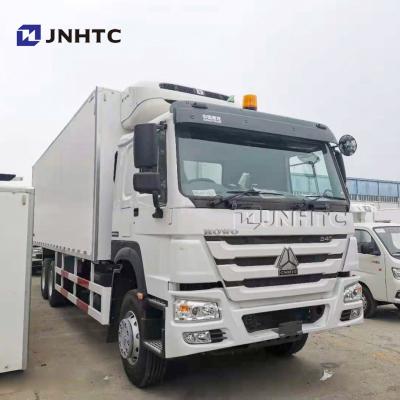China Sinotruk Howo Refrigerator Shipping Containers 6x4 Refrigerated Truck 20 Ton for sale
