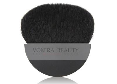 China Black Half Moon Compact Makeup Blush Brush With XGF Goat Hair for sale