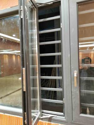 China Vidro de janelas de alumínio anodizado preto moderno Espessura 4mm-12mm à venda