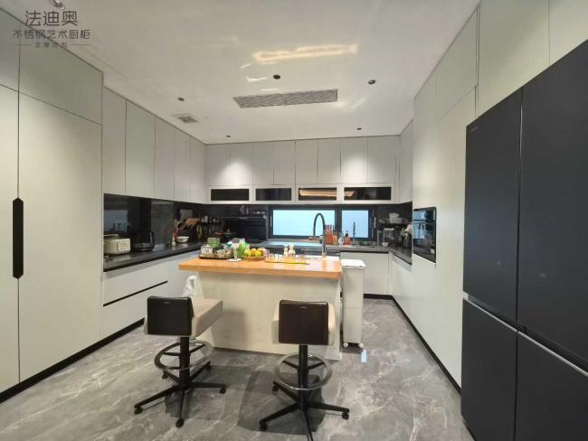 Light White Stainless Steel Kitchen Cabinets With Sleek Modern Design Waterproof Moisture-Resistant Customized Layout - kitchen cabinet overview