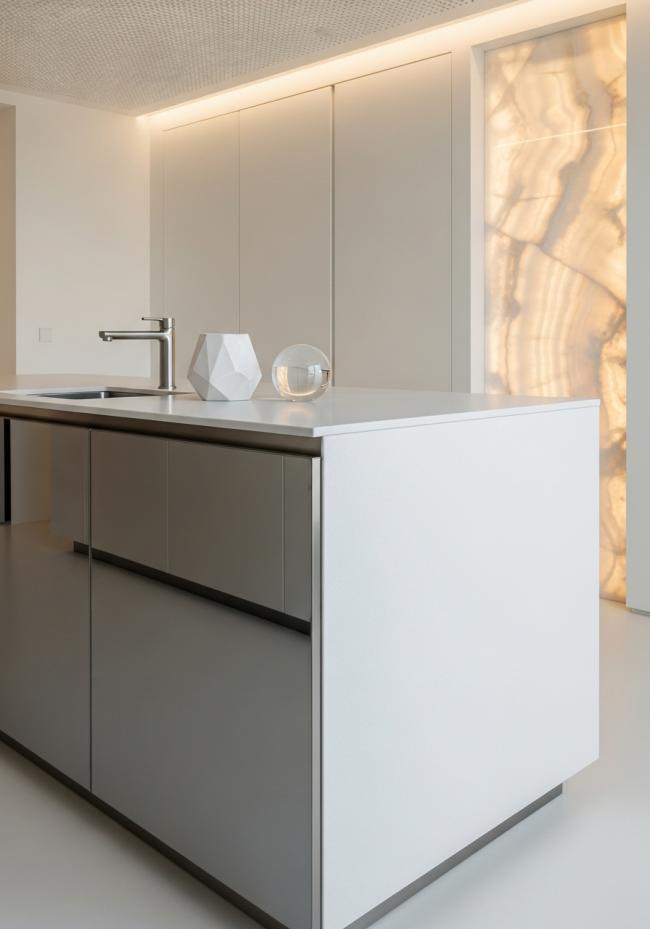 detail view of 304 stainless steel joinery, finish transitions, and edge quality