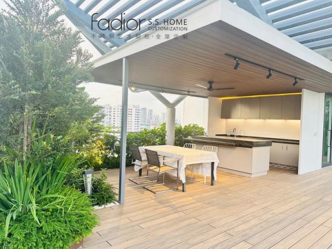 Minimalist Stainless Steel Outdoor Kitchen Cabinet Units With Black Quartz Countertops Island - High-quality stainless steel, renowned for its corrosion resistance