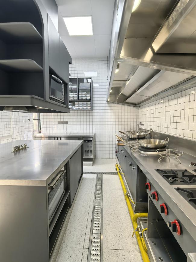 Fadior Full Stainless Steel Kitchen Cabinet - Commercial-Grade, Dark Gray & Stainless Steel Finish, Professional Layout - The design merges sleek dark gray cabinetry with polished stainless