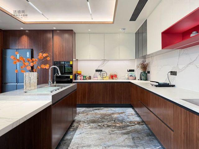 Fadior Multifunctional Wood-Grain Stainless Steel Custom Kitchen Cabinet with Island & Integrated Appliances - Core: Premium stainless steel, ensuring longevity, anti-rust, and easy with room context
