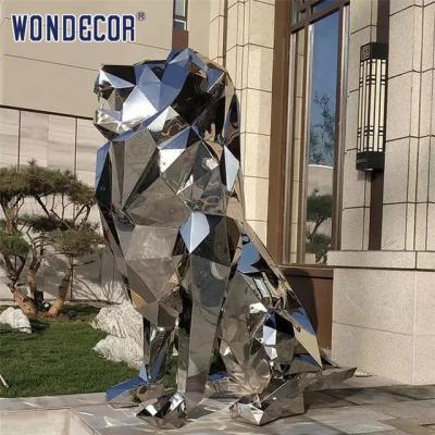 China Polygonal Forged Metal Sculpture Squatting Lion Shape Garden Decoration for sale