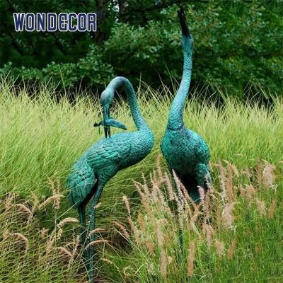 Chine L'oiseau extérieur grandeur nature en métal de jardin Rouge-a couronné la sculpture en bronze en grue à vendre