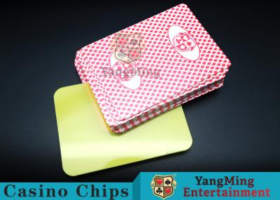 Chine Carte 100% de découpage en plastique de carte de jeu de club de PVC CasinoTable avec la qualité faite sur commande et la pro couleur 88*63mm du service quatre à vendre