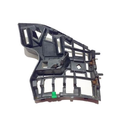 Cina Womala Bracket del paraurti del passeggero destro anteriore 31353406 RH Bracket per Volvo XC90 in vendita