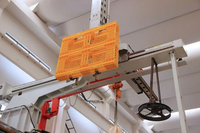 single face 9 feet 18 feet light weight plastic pallet for flat logistic transfer
