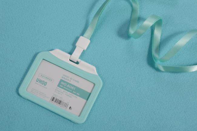 Hot sale Uhoo 6061 macaron color plastic badge ID card holder