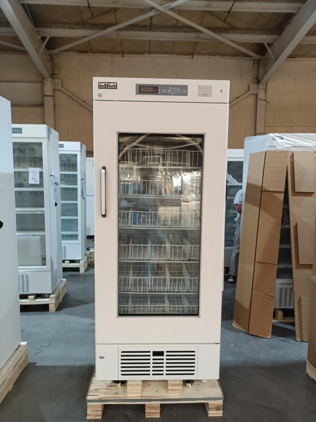 4 Degrees Blood Storage 368L Vertical Blood Bank Refrigerator for Hospital