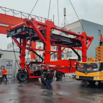 China Hydraulic Straddle Carrier Truck Gantry Crane With Battery Power for sale