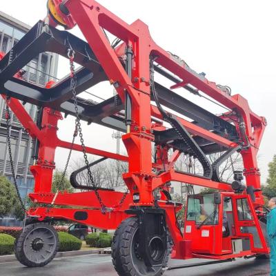 China 40T Industrial Straddle Carrier Truck 7km/H 3km/H With Remote Control for sale