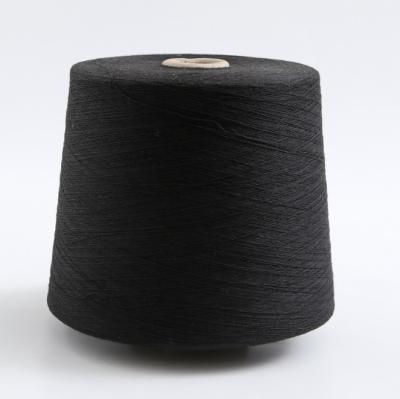 China Los hilados de polyester blancos que teñían, 100 hicieron girar el hilo de coser del poliéster para tejer a mano en venta