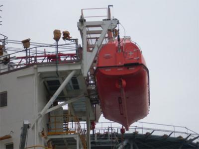 China SOLAS Approved 35Persons Offshore Oil Platform Type Totally Enclosed Life Boat for sale