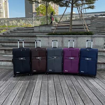 China Practical Fabric 4 Wheel Suitcase 20 24 28 Inch Multicolor Lightweight for sale