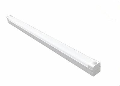 China 4 FT Linear Strip Light 38 Watt For Parking Structure Easy Installation for sale