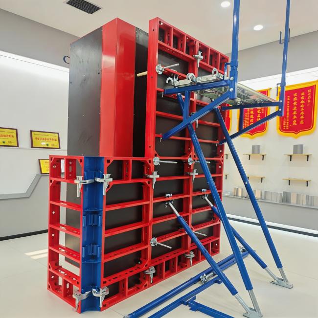Aluminum frame formwork deck panel for concrete construction