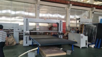中国 縦および横の適用範囲が広い第2切断のソファーPUの泡の打抜き機CNC 販売のため
