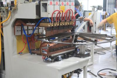 Chine Garde en spirale triphasée Spot Welding Machine de la fan 100KVA à vendre