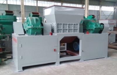 China Shred Wood Pallet Wood Crusher Machine 3-6T/H Capacity for sale