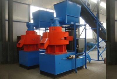 China Small Pellet Machine Wood Pelletizer Machine , Double Loop Ring Mold for sale