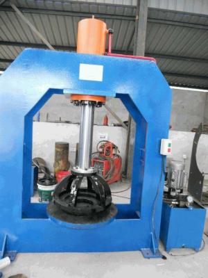 China máquina hidráulica de la prensa del neumático de la carretilla elevadora 6.00X9 con la válvula de descarga de alta presión en venta