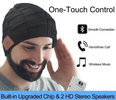 Chine Calotte de Bluetooth pour le chapeau de Bluetooth des hommes, les cadeaux des hommes, cadeaux de technologie de Noël de Beanie Hat Black Headphones Unique de femmes à vendre
